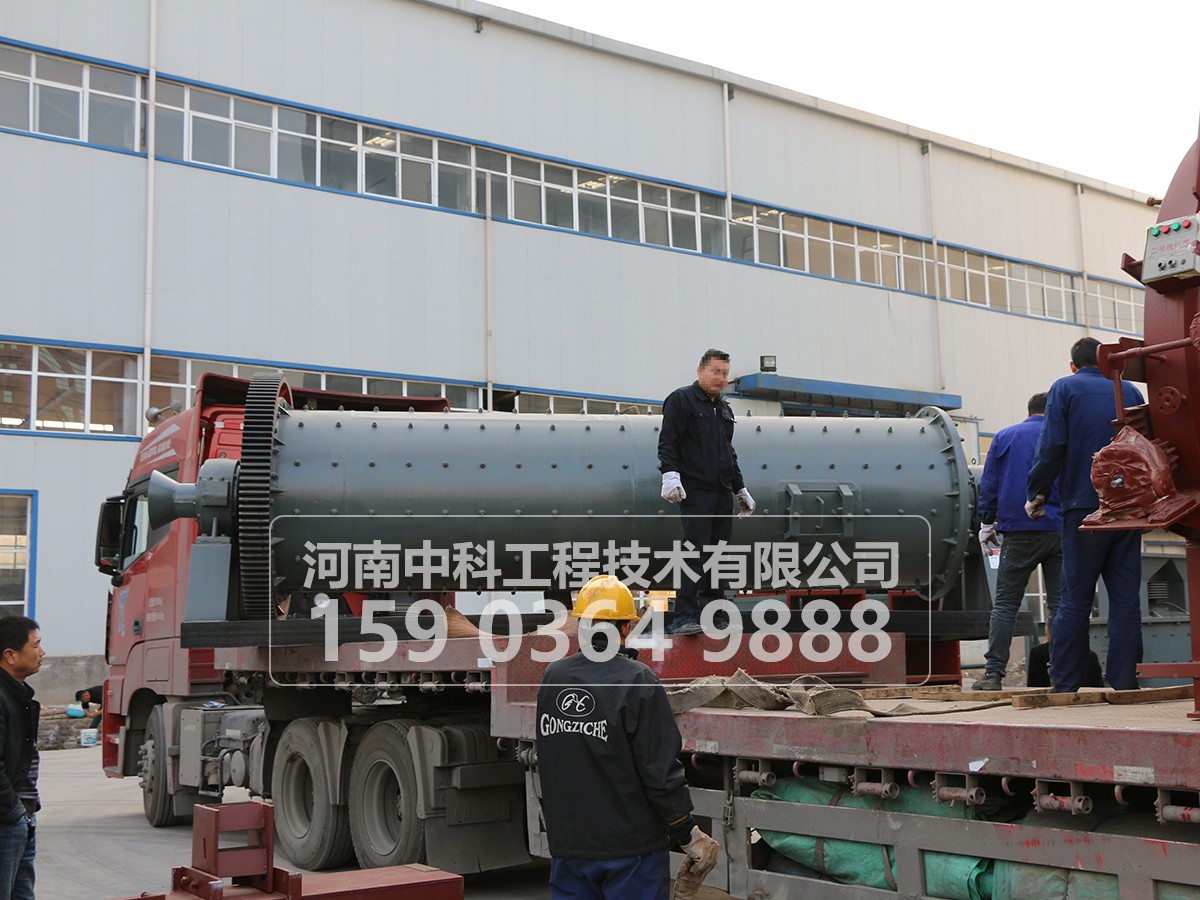 怎樣判斷球磨機(jī)裝球量的多少？如何添加？